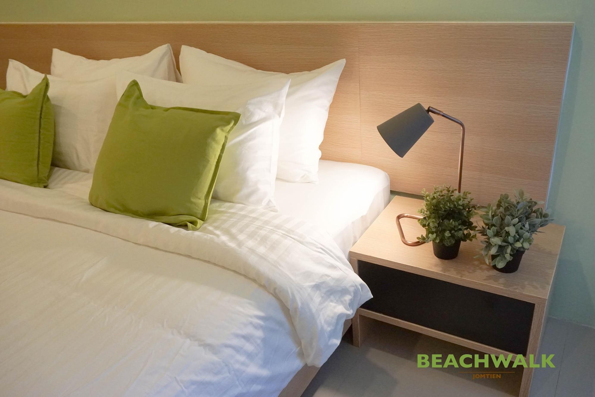 Beachwalk Jomtien Exterior photo