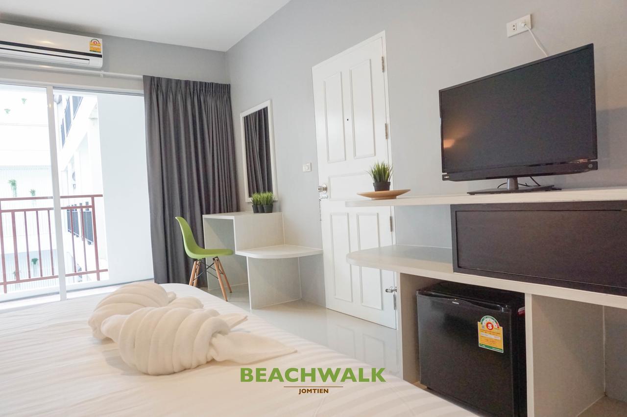 Beachwalk Jomtien Exterior photo